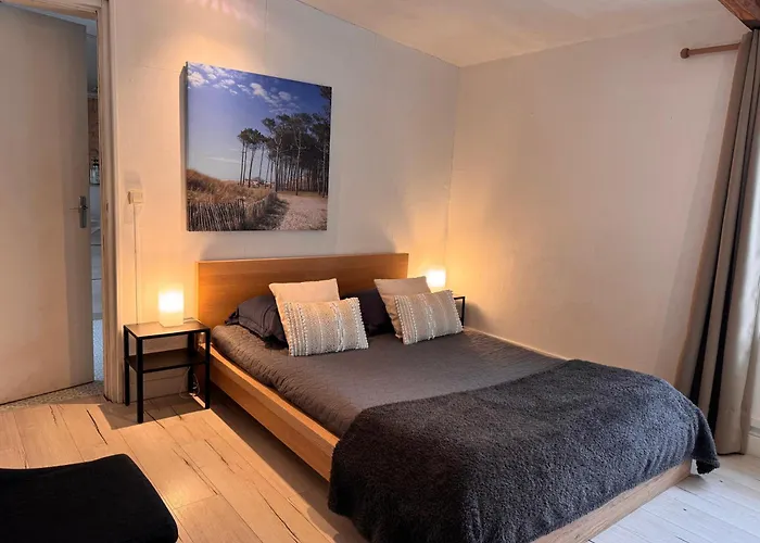 Ravissante Suite Avec Parking Sur Place.
