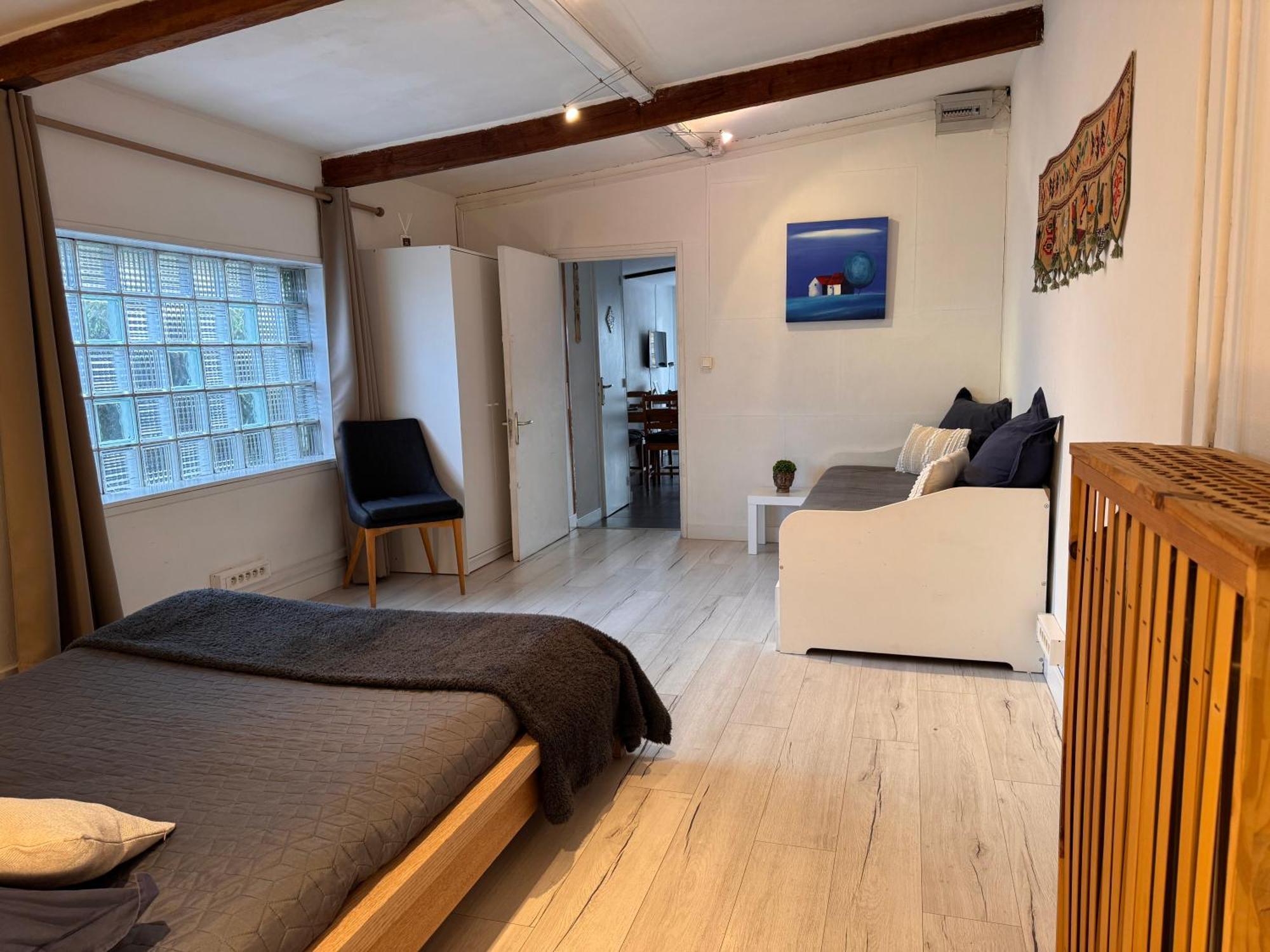 Ravissante Avec Parking Sur Place. Apartment *