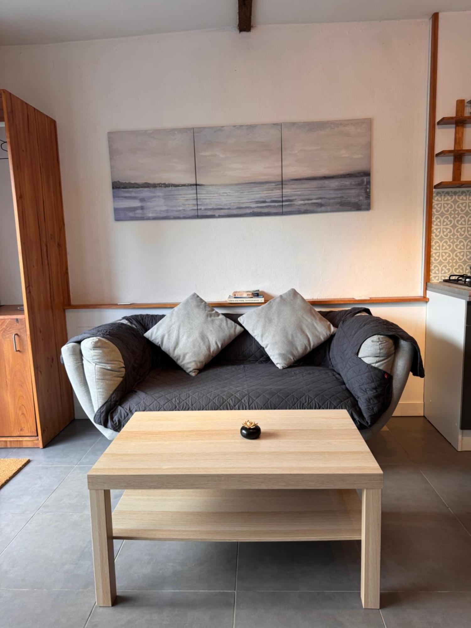 Apartment Ravissante Avec Parking Sur Place. Pessac
